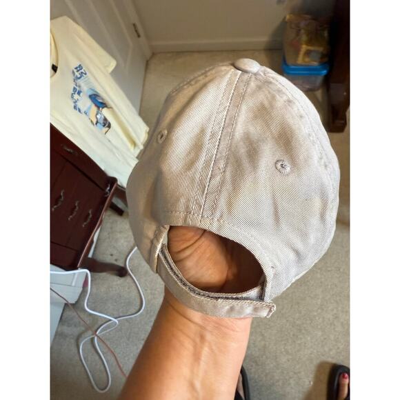 Hard Rock Hat Toronto - Picture 3 of 4